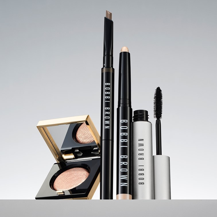 ボビイブラウン BOBBI BROWN 限定メイクアップセット 2024年夏限定。煌めくボビイ ブラウンの限定コレクションで